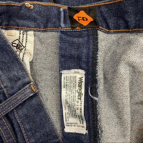 Wrangler Flame Resistant Denim Jeans Size 36X38 - Picture 6 of 7